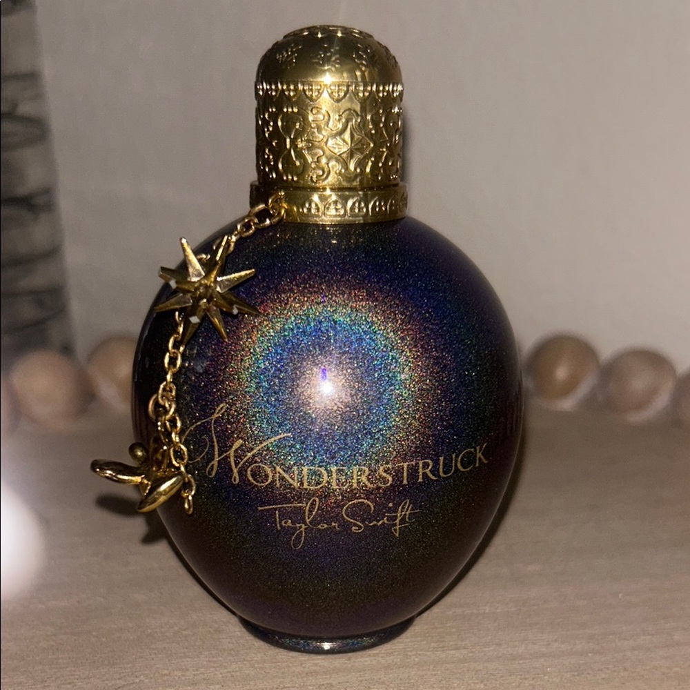 Taylor Swift Wonderstruck Perfume